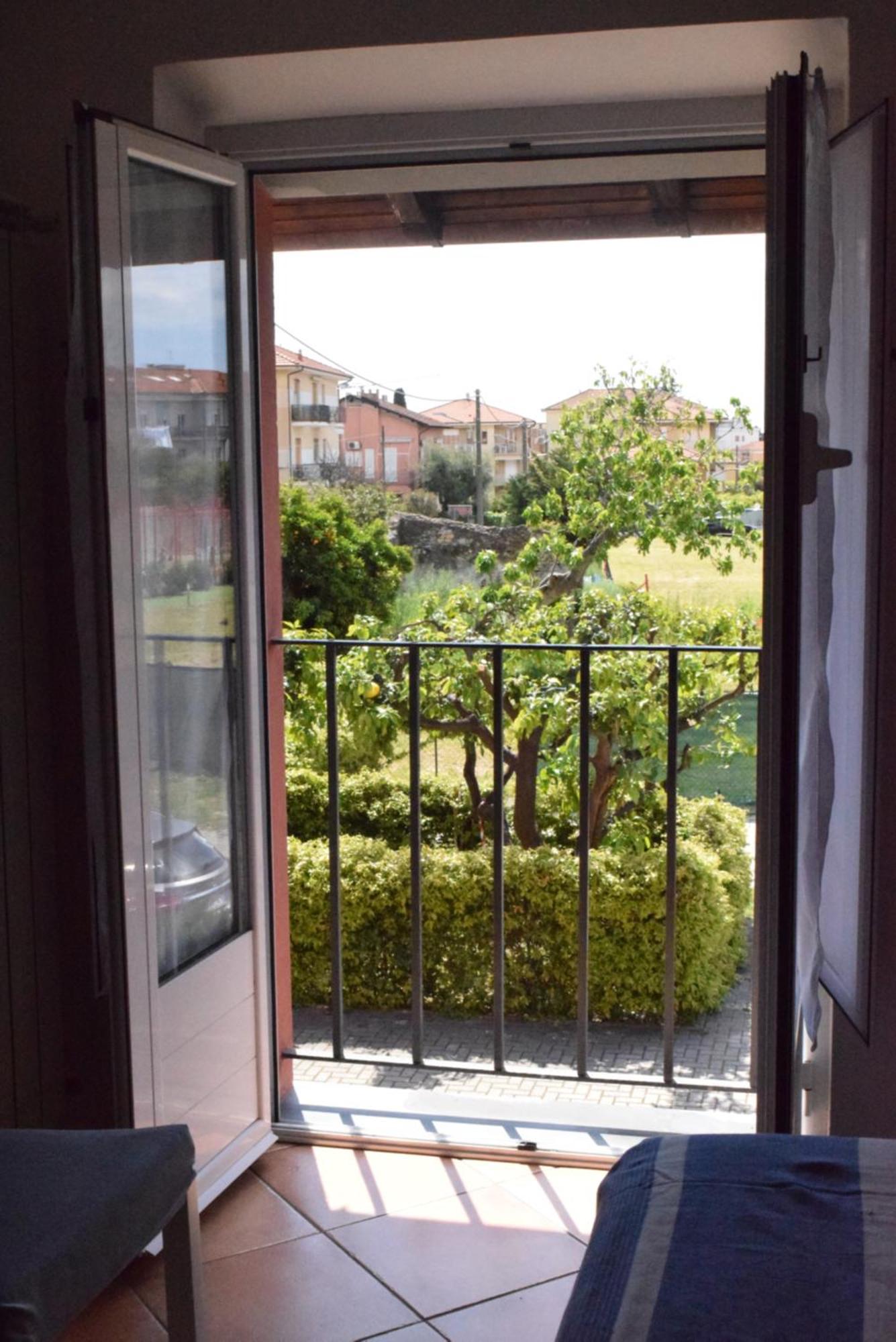 Apartamento Casa A Diano Con Giardino Diano Marina Exterior foto